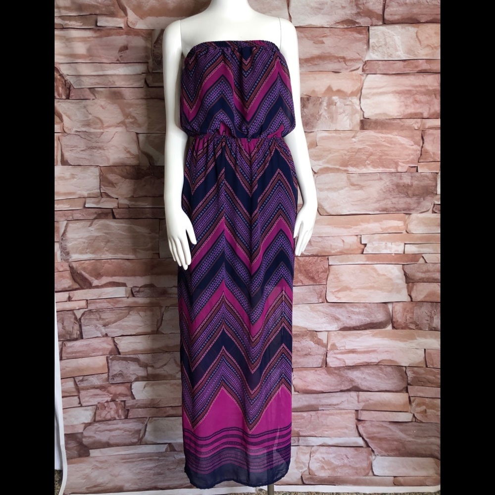 Express woman strapless Dress size M